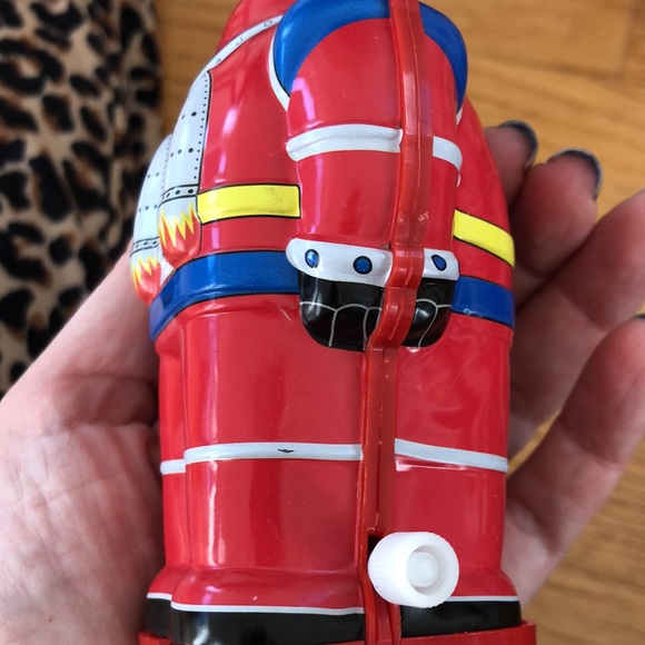 Fun Schylling Wind Up Robot - Picture 6 of 7